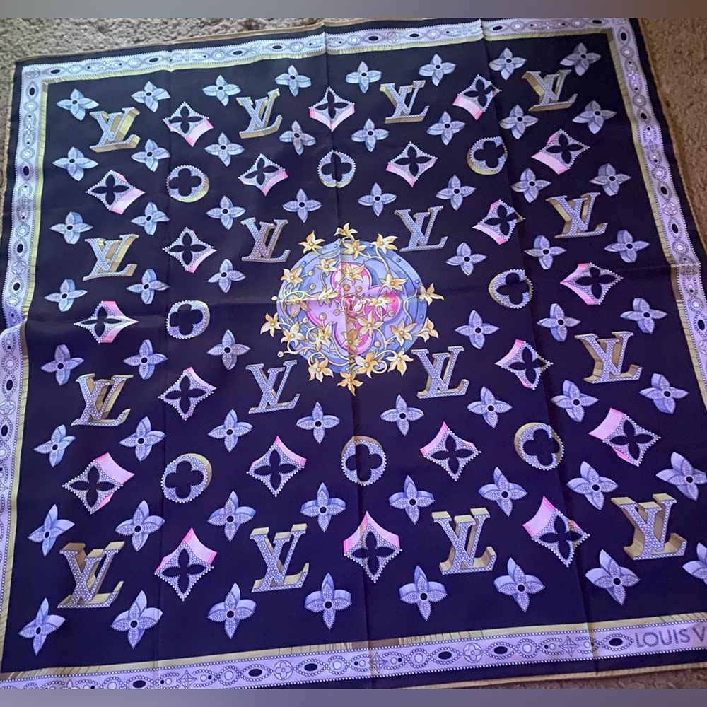 Multicolor Logo Scarf - Picture 2 of 8